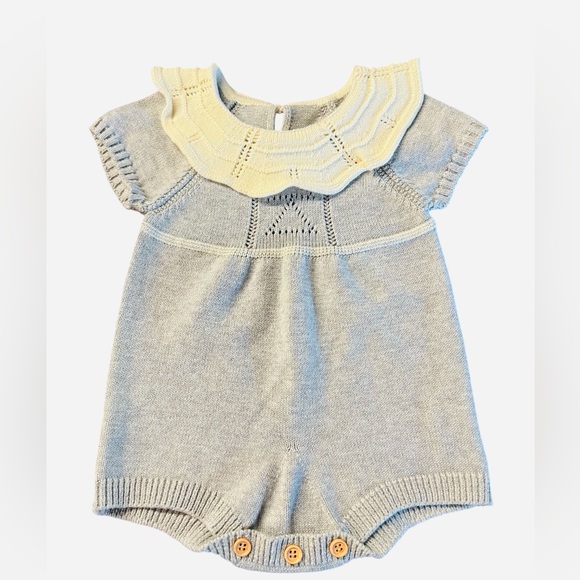 Gray and Cream Knit Baby Romper Size Boys 2T - Picture 1 of 10
